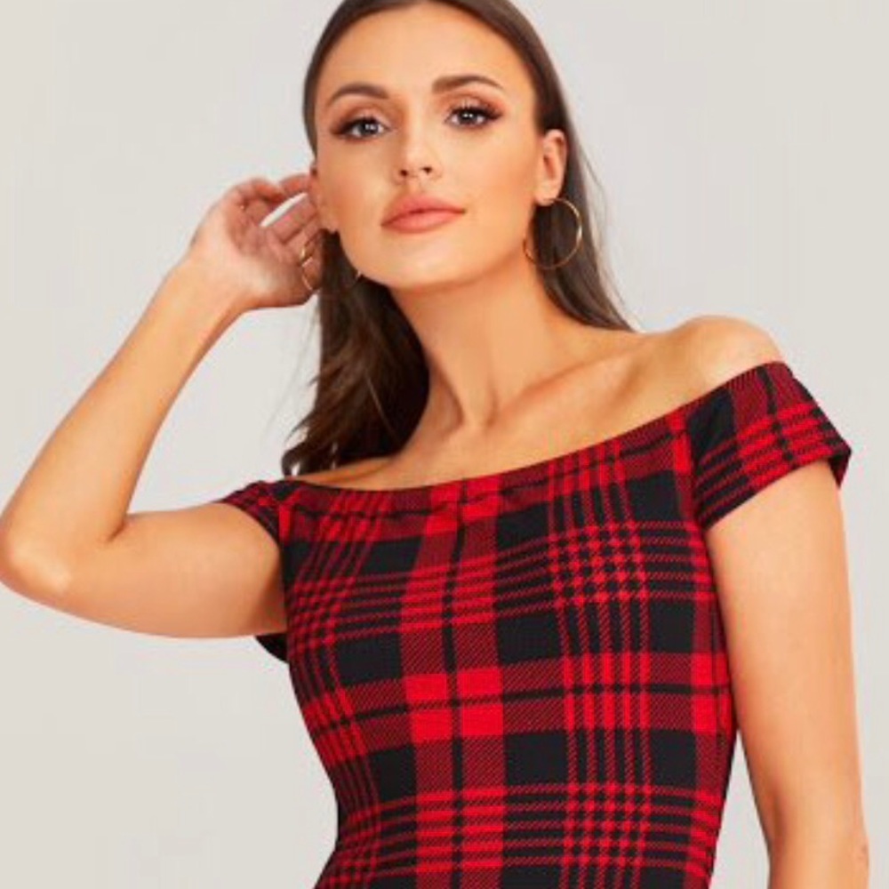 Latest collections women's red and black dresses - Picture 5 of 9